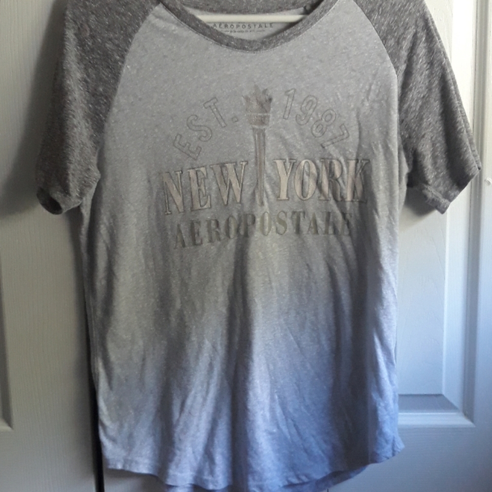 Aeropostale Grey t-shirt
